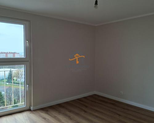 Szukasz mieszkania, które łączy nowoczesny design z doskonałą lokalizacją? To wyjątkowe, 3-pokojowe lokum o powierzchni