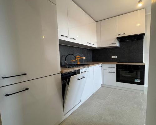 Szukasz mieszkania, które łączy nowoczesny design z doskonałą lokalizacją? To wyjątkowe, 2-pokojowe lokum o powierzchni  42 m&s