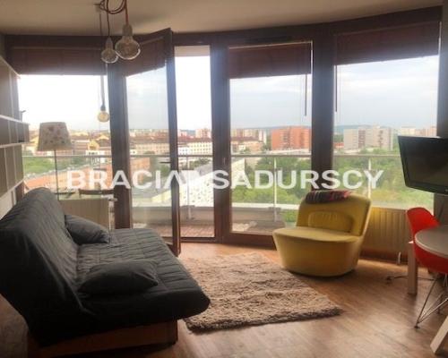ATRAKCYJNY APARTAMENT 2 POKOJOWY           KROWODRZA  GÓRKA- panorama              Oferujemy do wynajmu bardzo atrakcyjny dw
