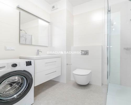 Cieszyńska, miejsce parkingowe, Wysoki Standard