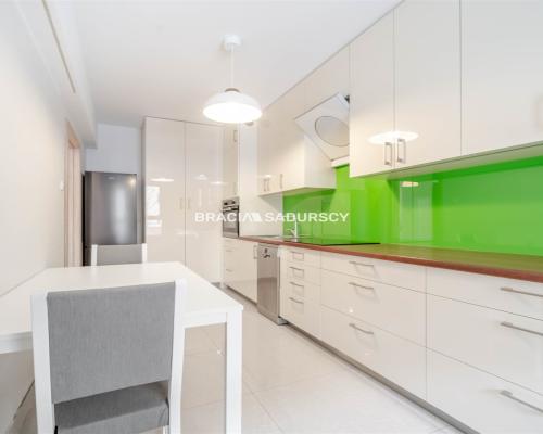 Grzegórzki, kawalerka , pierwszy najem!!!