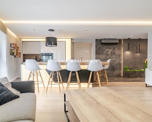 Apartament (Dębniki) z m. postojowym, 3pok, 71m2