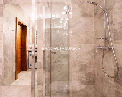 Nowoczesny apartament z dużym tarasem - Ul.Lubicz