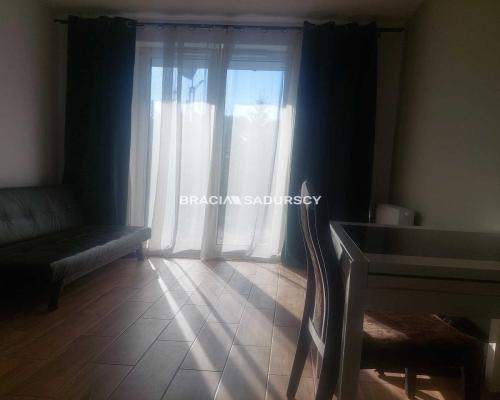 Przytulne mieszkanie z własnym ogródkiem