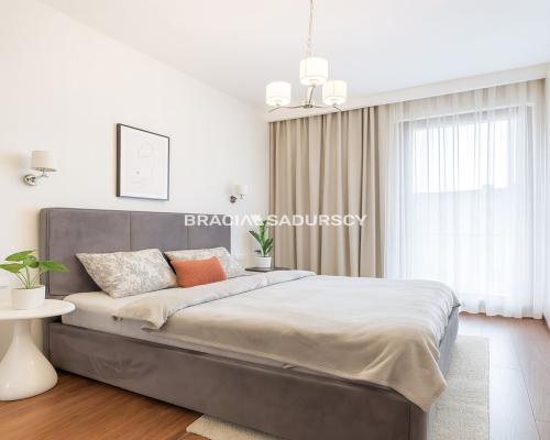 Wygodny elegancki apartament w centrum.