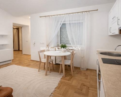 Stare Miasto 32m2, Karmelicka- Siemiradzkiego