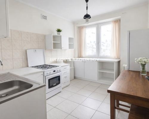 Mieszkanie 2 pokojowe z oddzielną kuchnią