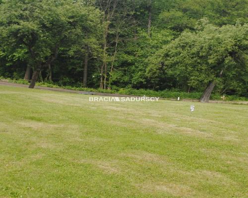 Gospodarstwo około 1,5 ha w Łazanach gm.Biskupice