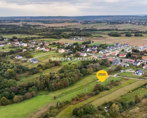 Piekary - 11 arów budowlano - rolna