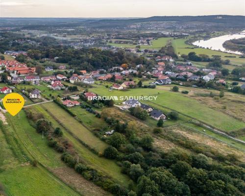 Piekary - 11 arów budowlano - rolna