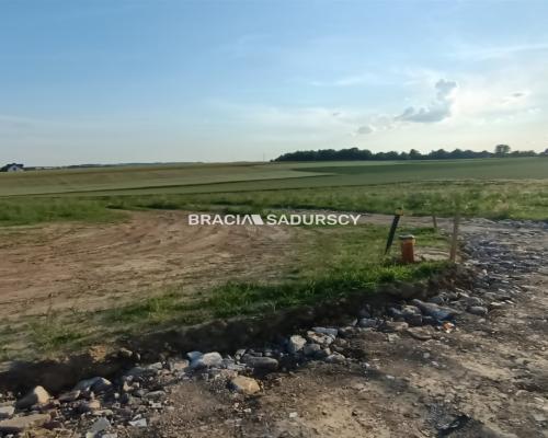 Działka 25 ara, gm. Iwanowice- Sieciechowice