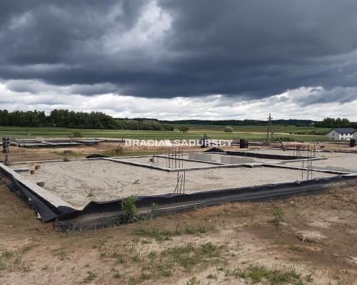 pozwolenie na 12 domów, fundamenty, media, MNIKÓW