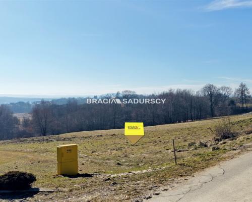 Wola Radziszowska | 52 ary z prywatnym lasem i dożywotnią gwarancją widoku na Babią Górę (25 min od Krakowa)    Wyobra