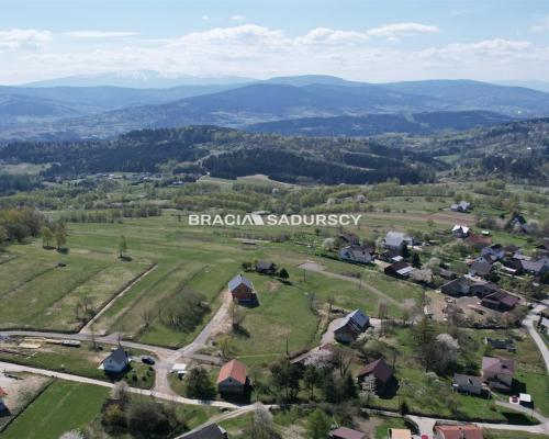 Działka budowlana o pow. 1596 m2  Krzeszów, gm. Stryszawa. Widokowa działka  położona w malowniczym Krzeszowie  w okoli