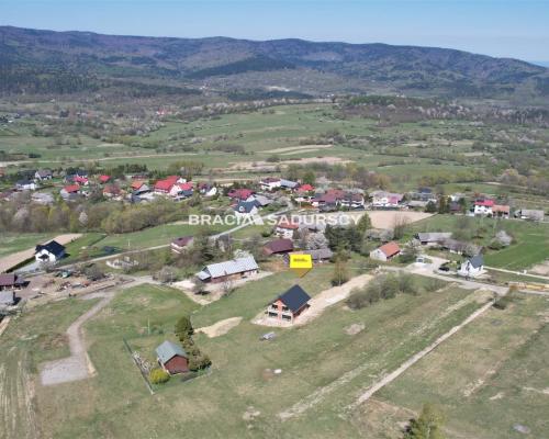 Działka budowlana o pow. 1596 m2  Krzeszów, gm. Stryszawa. Widokowa działka  położona w malowniczym Krzeszowie  w okoli