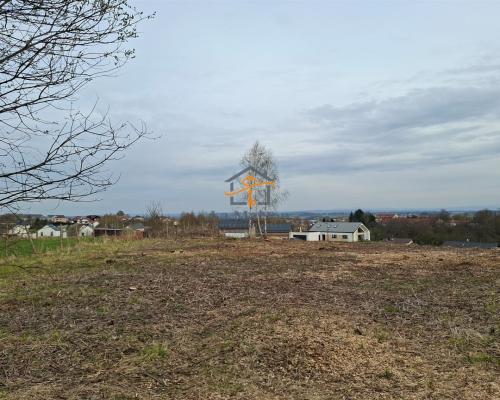 Na sprzedaż działka o powierzchni 30 arów w miejscowości Mników (gm. Liszki), położona w wyjątkowo malowniczej okolicy - tuż pr