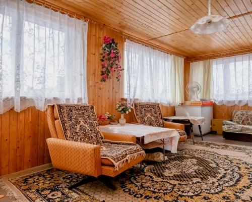 Dom 2 piętrowy, ogród