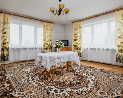 Dom 2 piętrowy, ogród