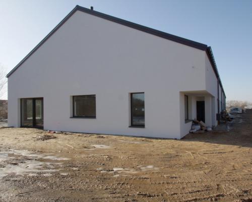 Szeregówka skrajna z działką 750m2
