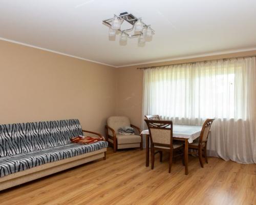 Dom, 6 pokoi, w Ostrowi Mazowieckiej.