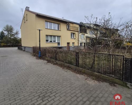 Dom z zabudowie szeregowej, do remontu