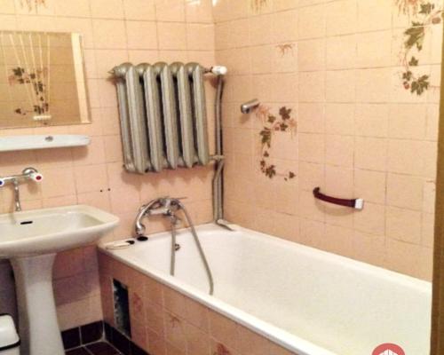 Dom z zabudowie szeregowej, do remontu