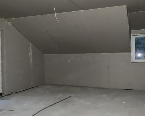 Większość atrakcyjnych nieruchomości w tej okolicy znika zanim trafia na portale. Dlatego pracujemy również na ofertach dostępn