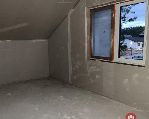 Większość atrakcyjnych nieruchomości w tej okolicy znika zanim trafia na portale. Dlatego pracujemy również na ofertach dostępn