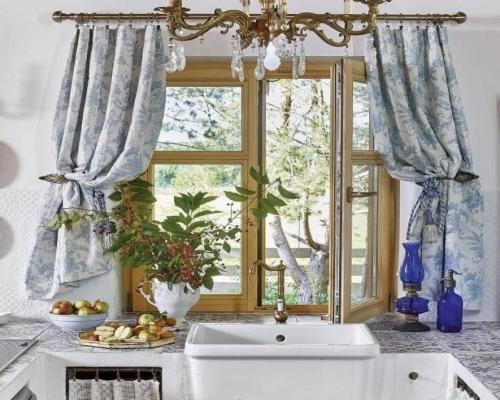 Dwa domy blisko jeziora – Serwy, gm. Płaska