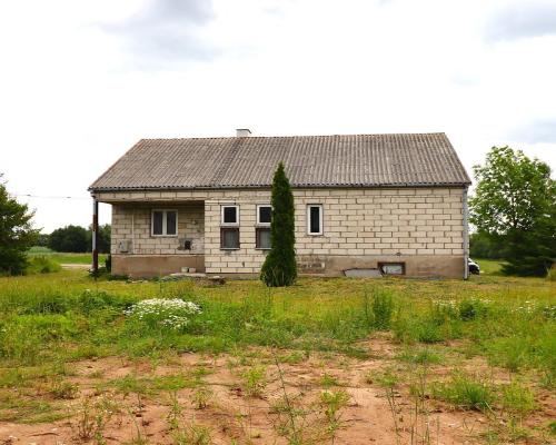 Dom  z potencjałem  gm. Bakałarzewo