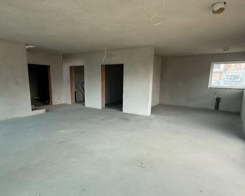 Bliźniak 10 minut od miasta.