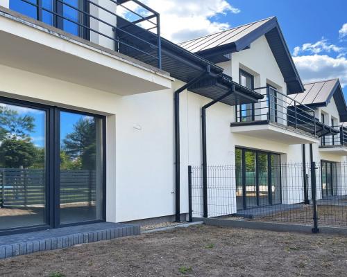 Szeregówki  w świetnej lokalizacji