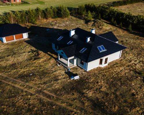 Dom 190 m² w stanie surowym – duża działka 5000 m²