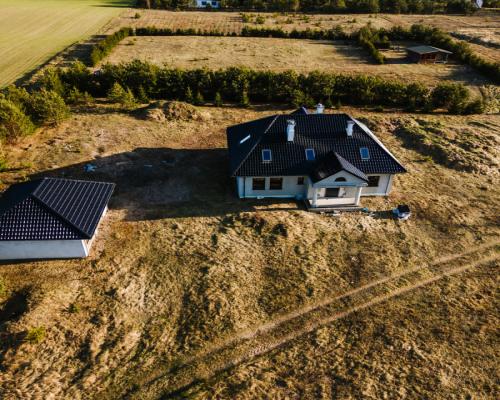 Dom 190 m² w stanie surowym – duża działka 5000 m²