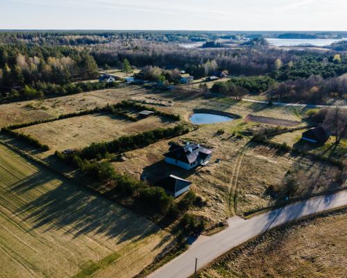 Dom 190 m² w stanie surowym – duża działka 5000 m²