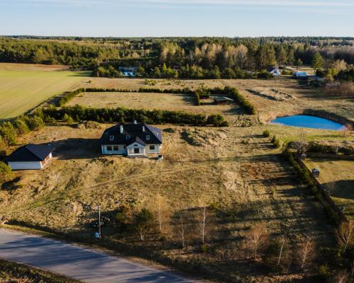 Dom 190 m² w stanie surowym – duża działka 5000 m²