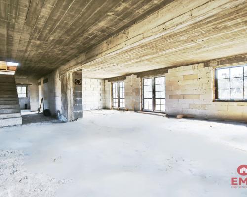 Dom 190 m² w stanie surowym – duża działka 5000 m²