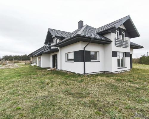 Dom wolnostojący 160 m² blisko jeziora i lasu