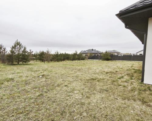 Dom wolnostojący 160 m² blisko jeziora i lasu