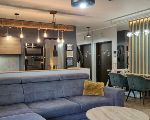 Nowoczesny skrajny szeregowiec z dużym ogrodem!