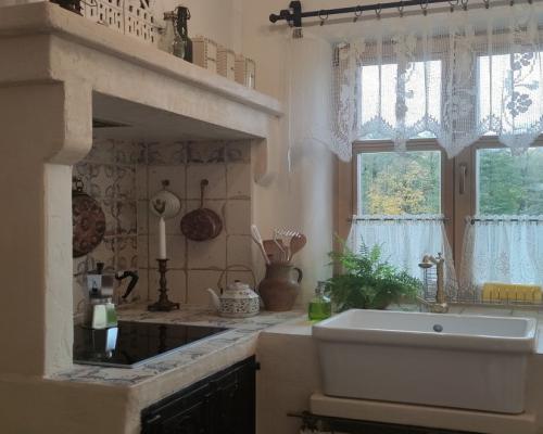 Dom nad jeziorem Pobondzie