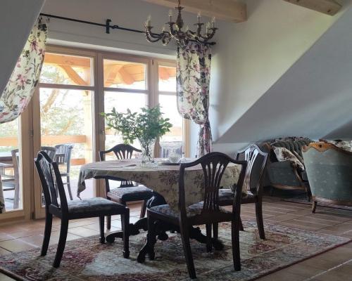 Dom nad jeziorem Pobondzie