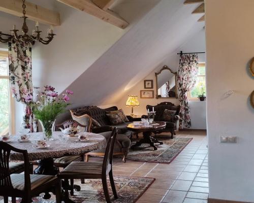 Dom nad jeziorem Pobondzie