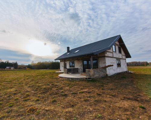 Dom w stanie surowym zamkniętym