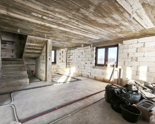 Dom w stanie surowym zamkniętym