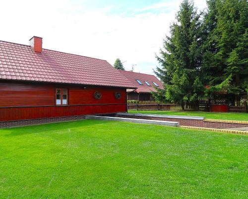 Dom w Atenach nad jeziorem Blizno