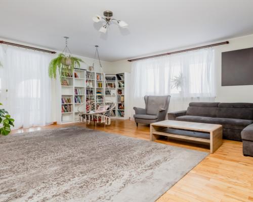 Dom z garażem  obok Białegostoku