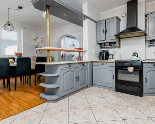 Dom z garażem  obok Białegostoku