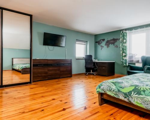 Dom z garażem  obok Białegostoku