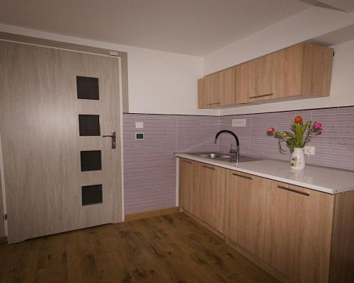 Budynek 430m2*Dom Ul. Stroma